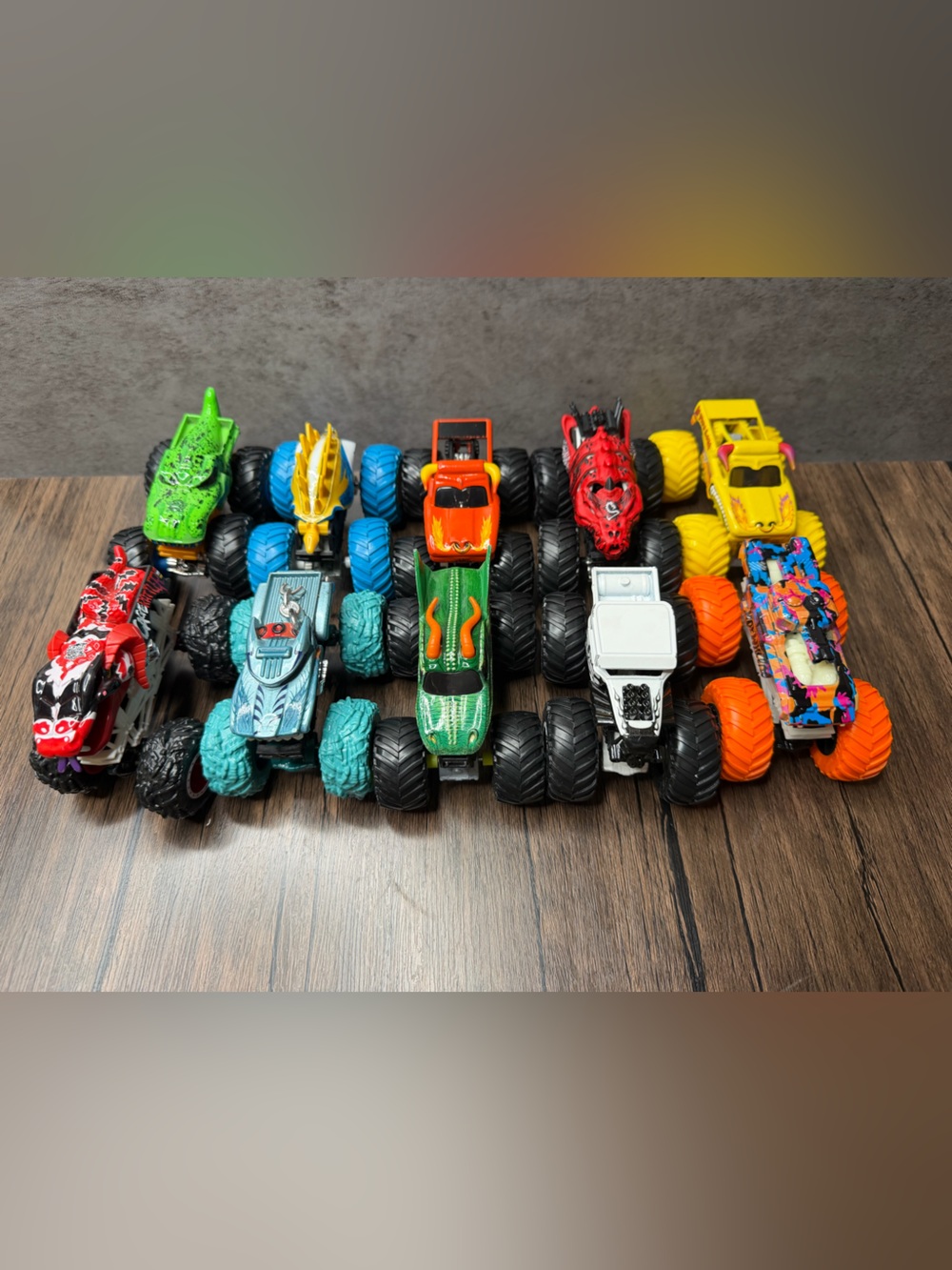 Monster Jam Mini Jams 1:87 Die-Cast Monster Truck Lot 10